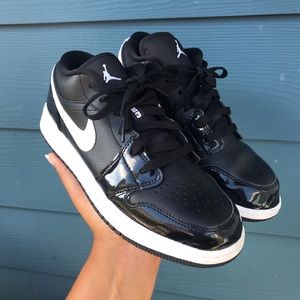 Jordan 1 Low Black Patent
